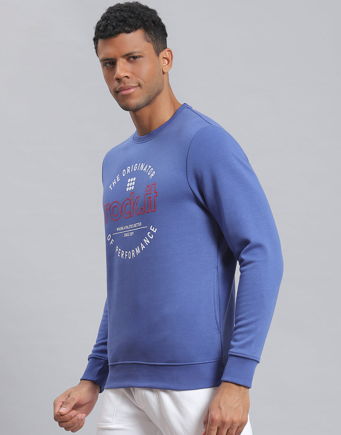 Rock.it Men Blue Solid Round Neck Full Sleeve Sweatshirt
