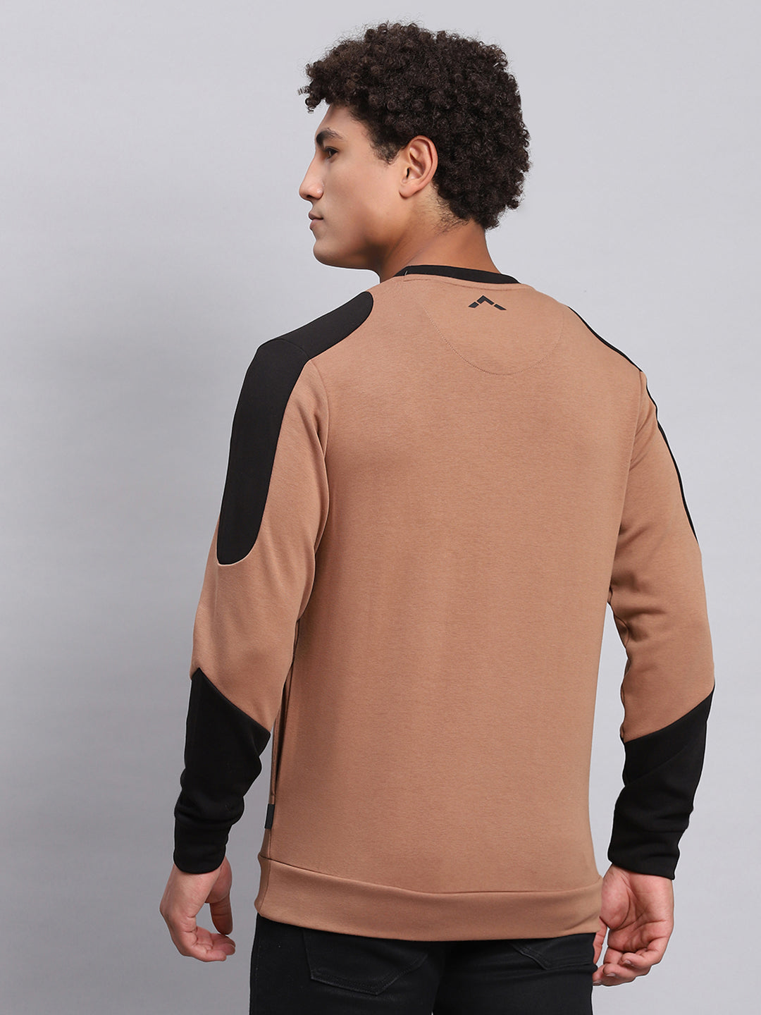 Rock.it Men Brown Solid Round Neck Full Sleeve Sweatshirt