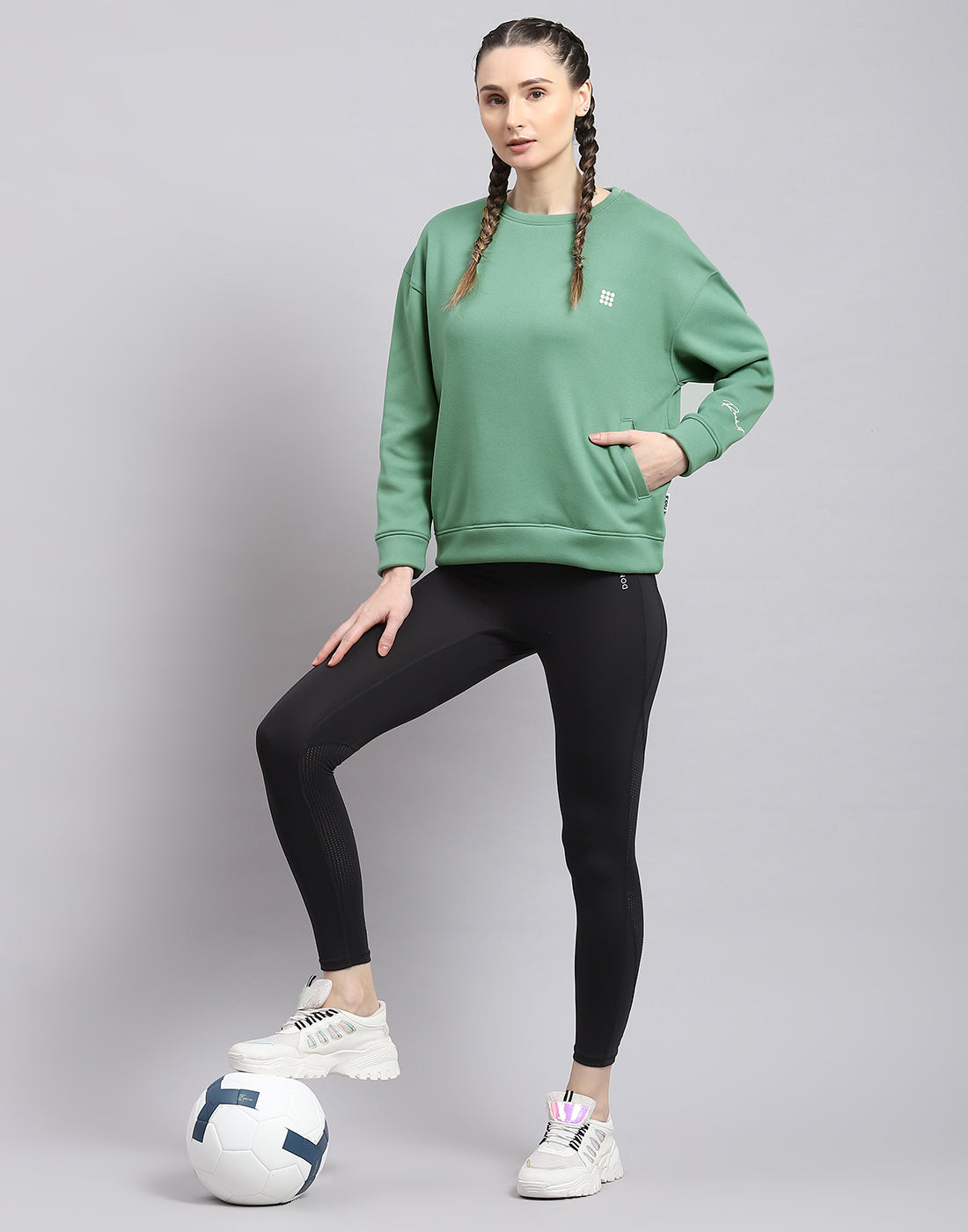 Rock.it Women Green Solid Round Neck Full Sleeve Sweatshirt