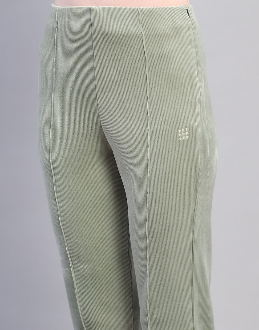 Rock.it Women Green Solid Regular Fit Winter Lower