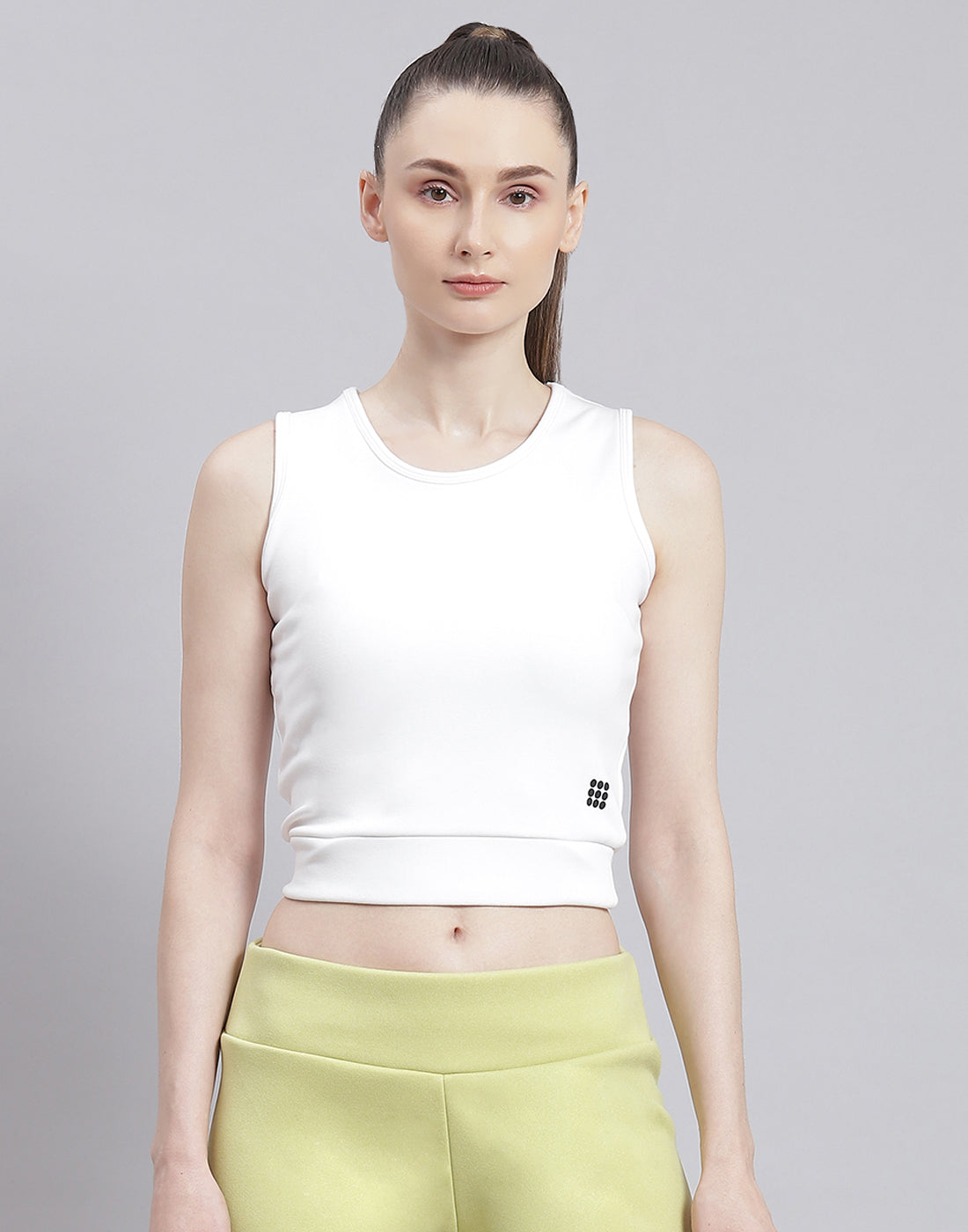 Rock.it Women White Solid Round Neck Sleeveless Top