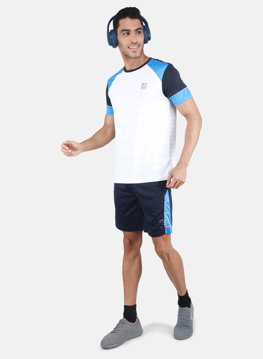 Men White & NAvy Blue Solid Bermuda Set