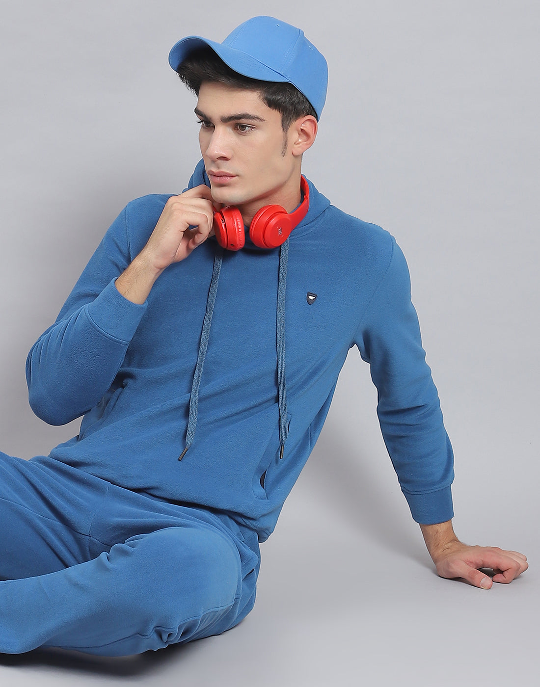 Men Blue Solid Hooded Full Sleeve Tracksuit