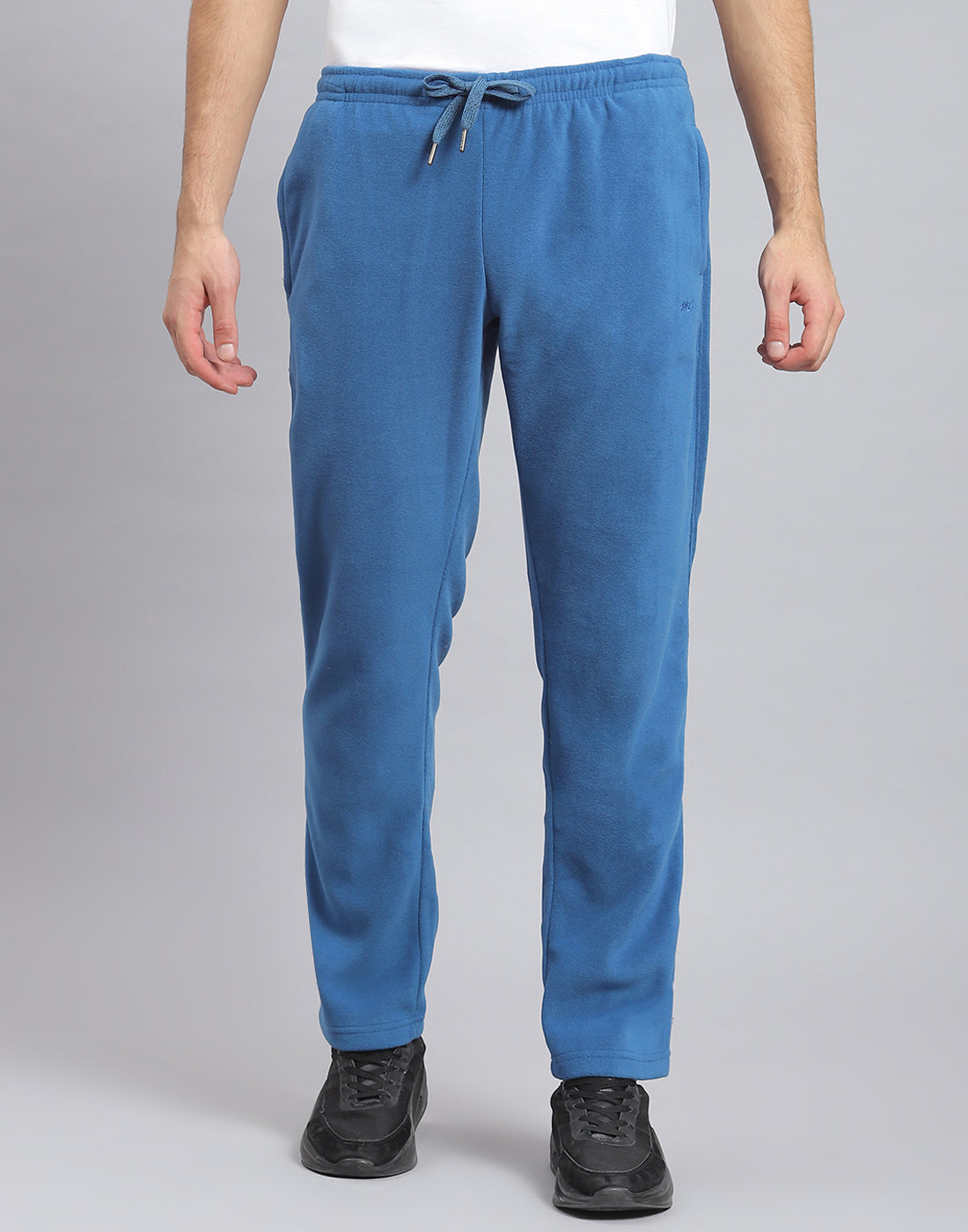 Men Blue Solid Hooded Full Sleeve Tracksuit