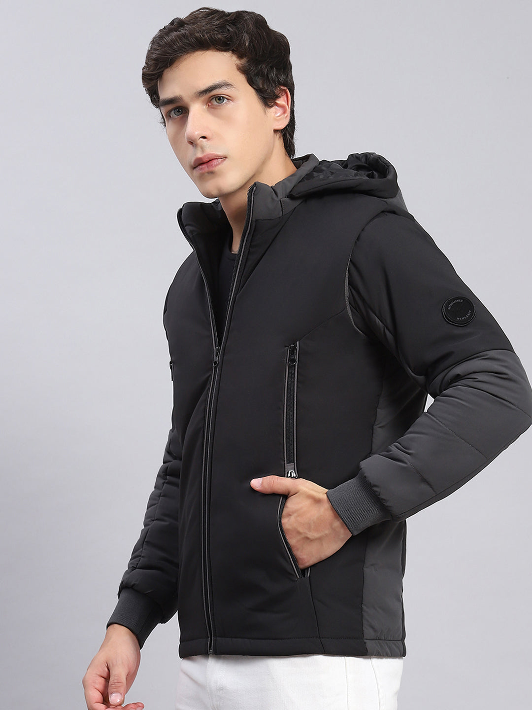 Men Black Solid Hooded Full Sleeve Jackets