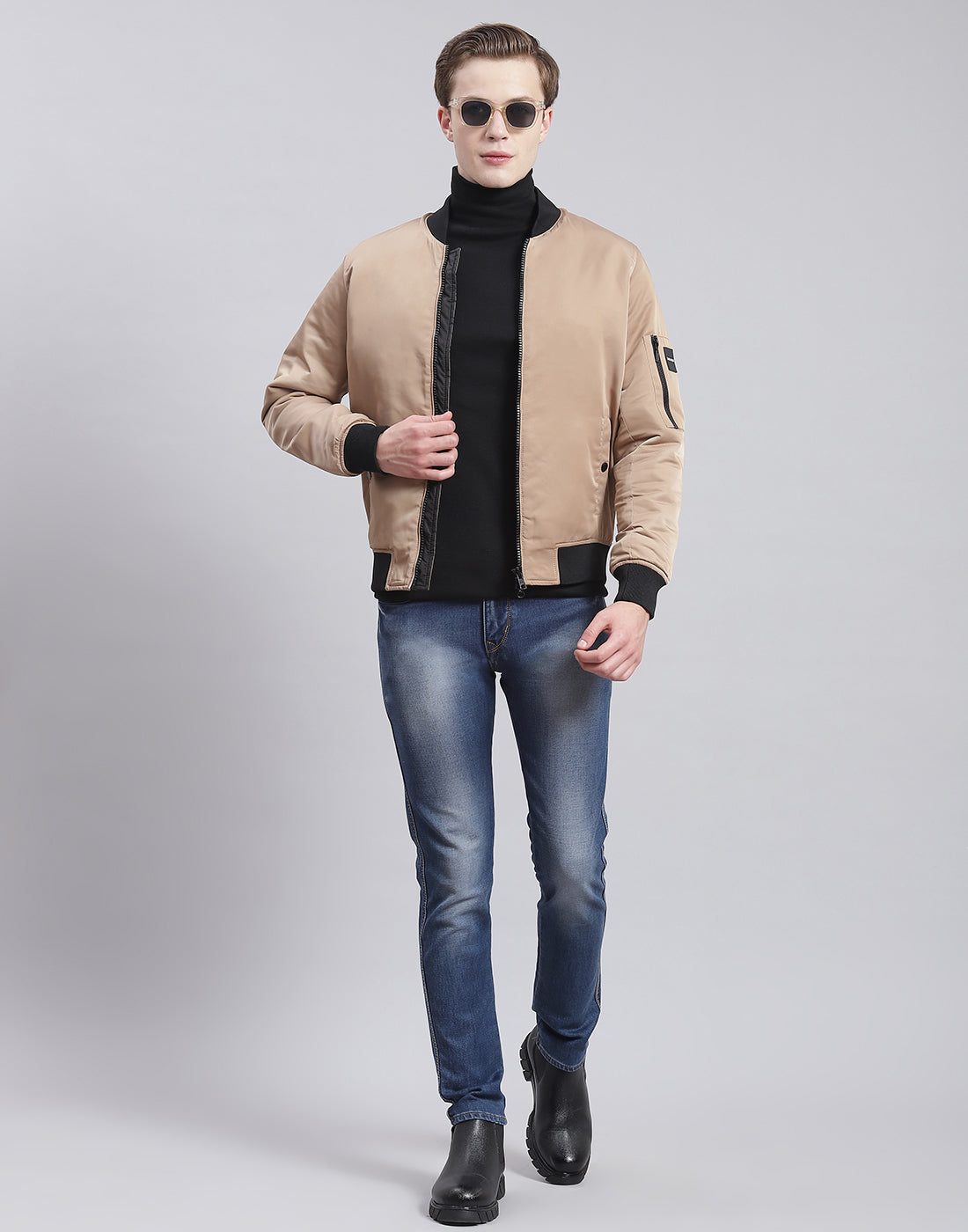 Men Beige Solid Stand Collar Full Sleeve Jacket