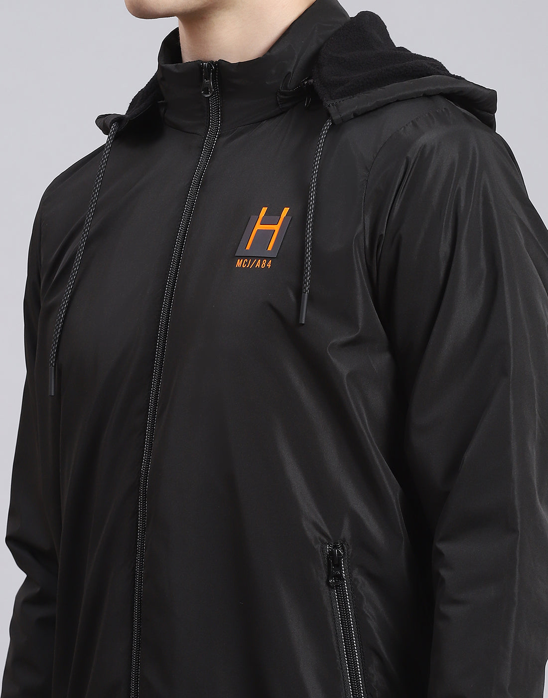 Men Black Solid Hooded Full Sleeve Jacket