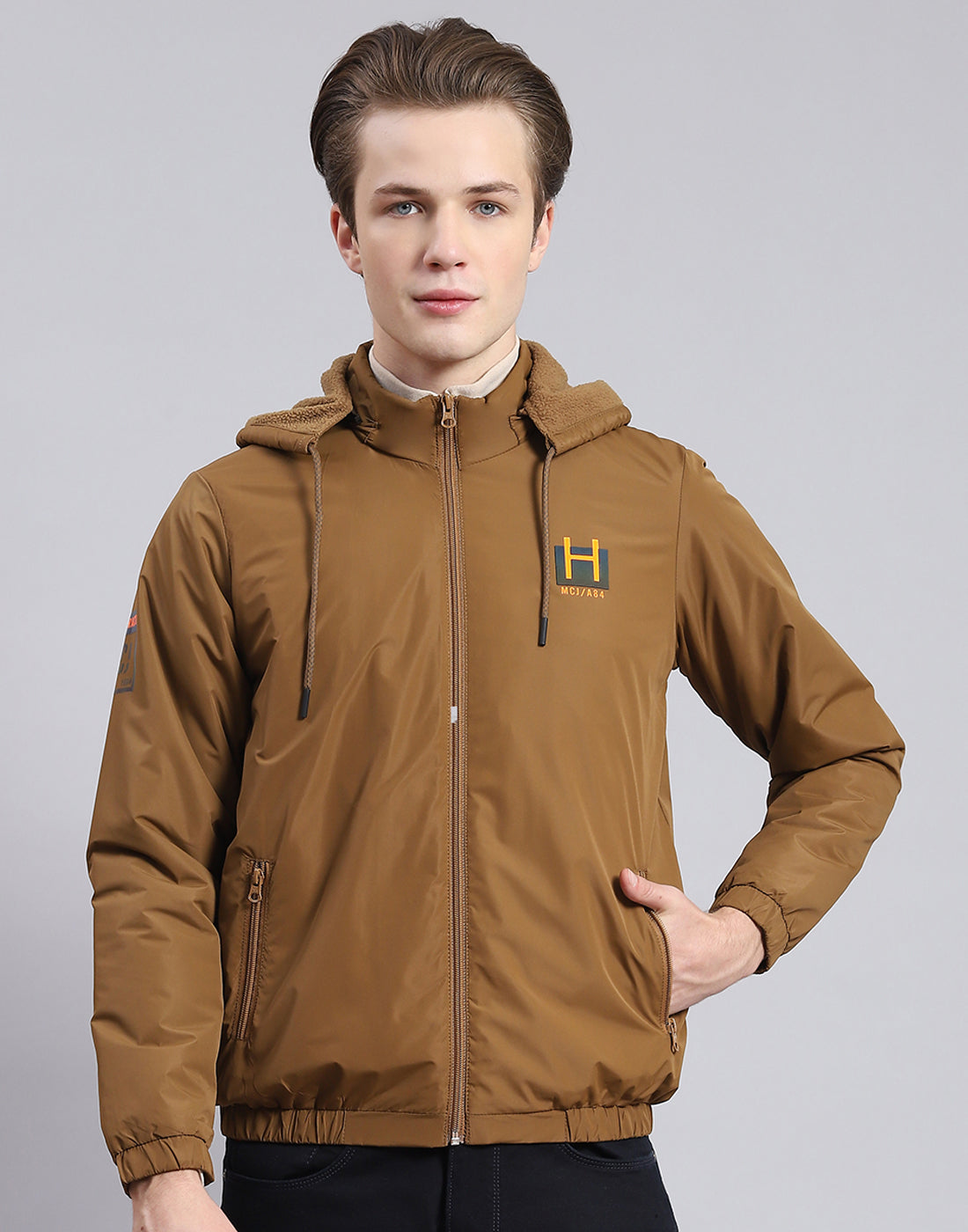 Men Brown Solid Hooded Full Sleeve Jacket