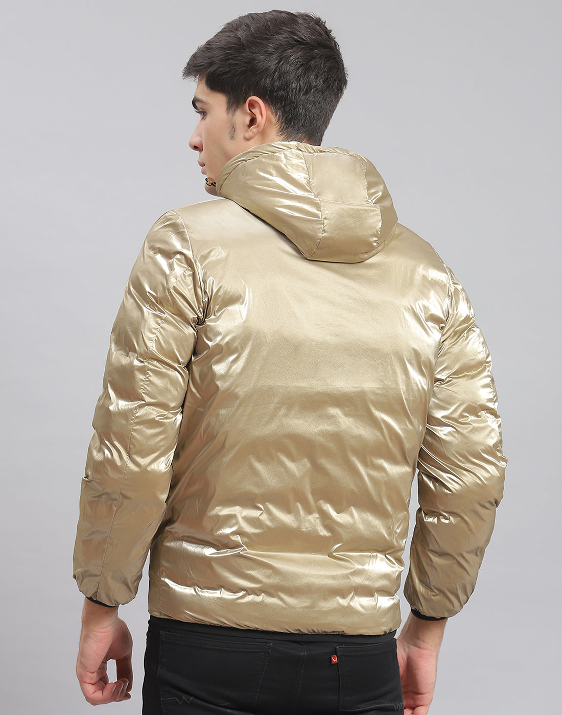 Men Black Solid Hooded Full Sleeve Jacket