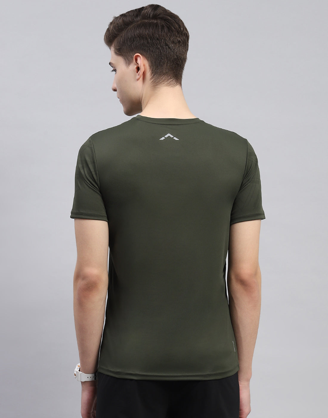 Rock.it Men Olive Solid Round Neck Half Sleeve T-Shirt