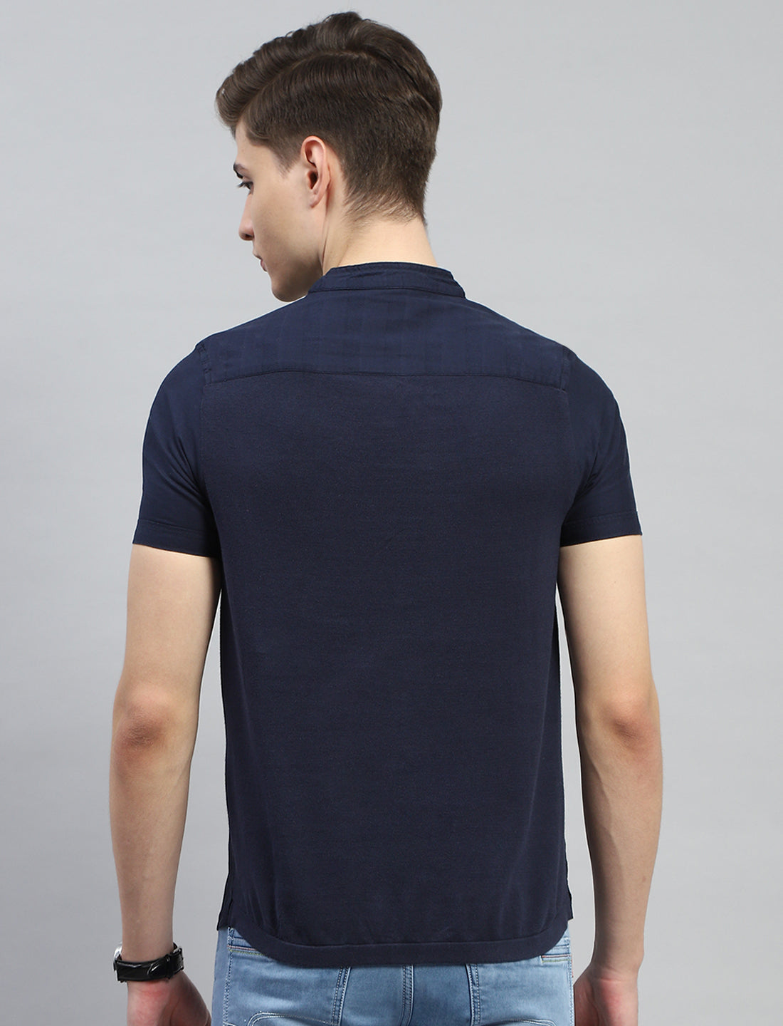 Men Navy Blue Solid F Neck Half Sleeve Kurta