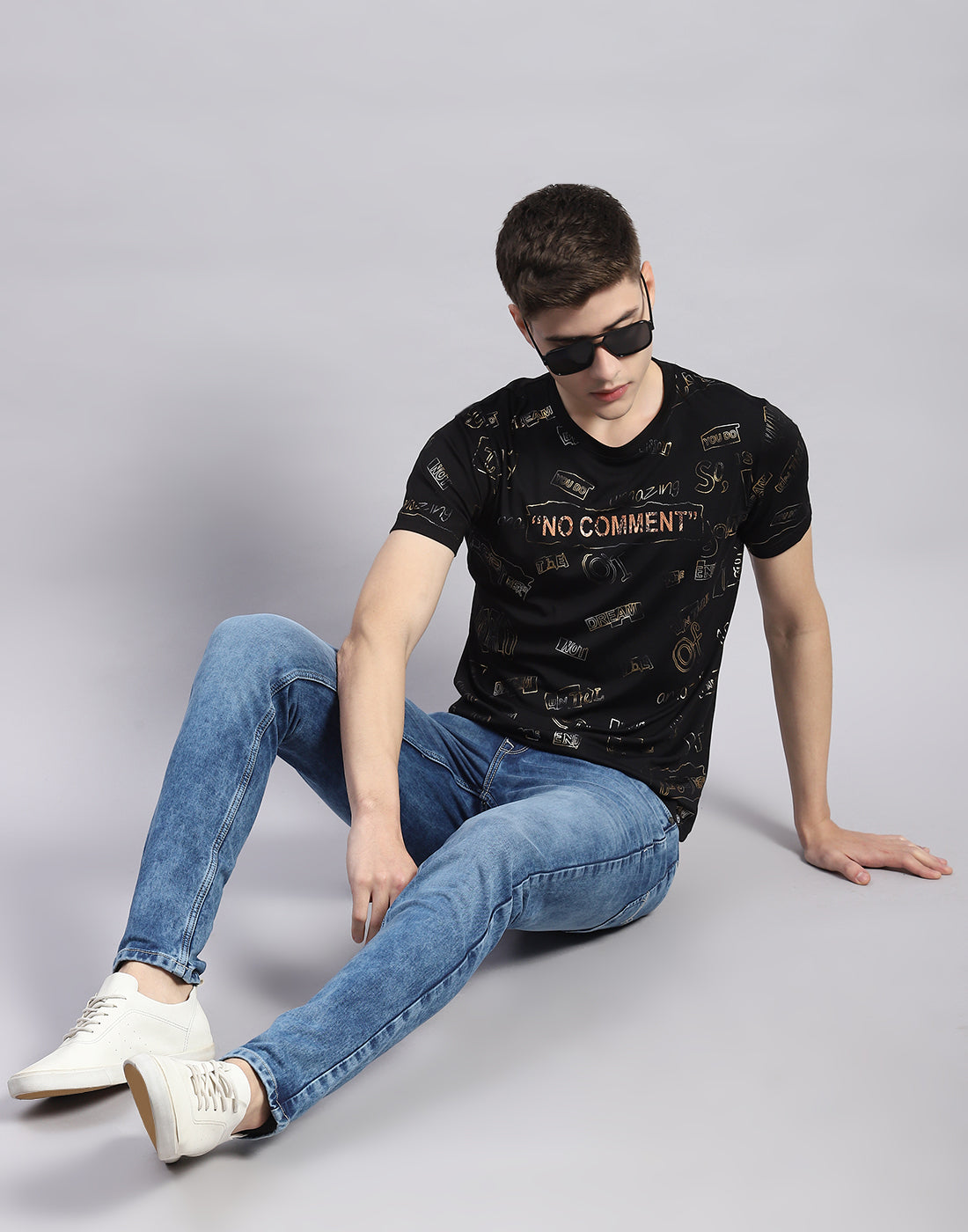 Men Black Printed Round Neck Half Sleeve T-Shirt