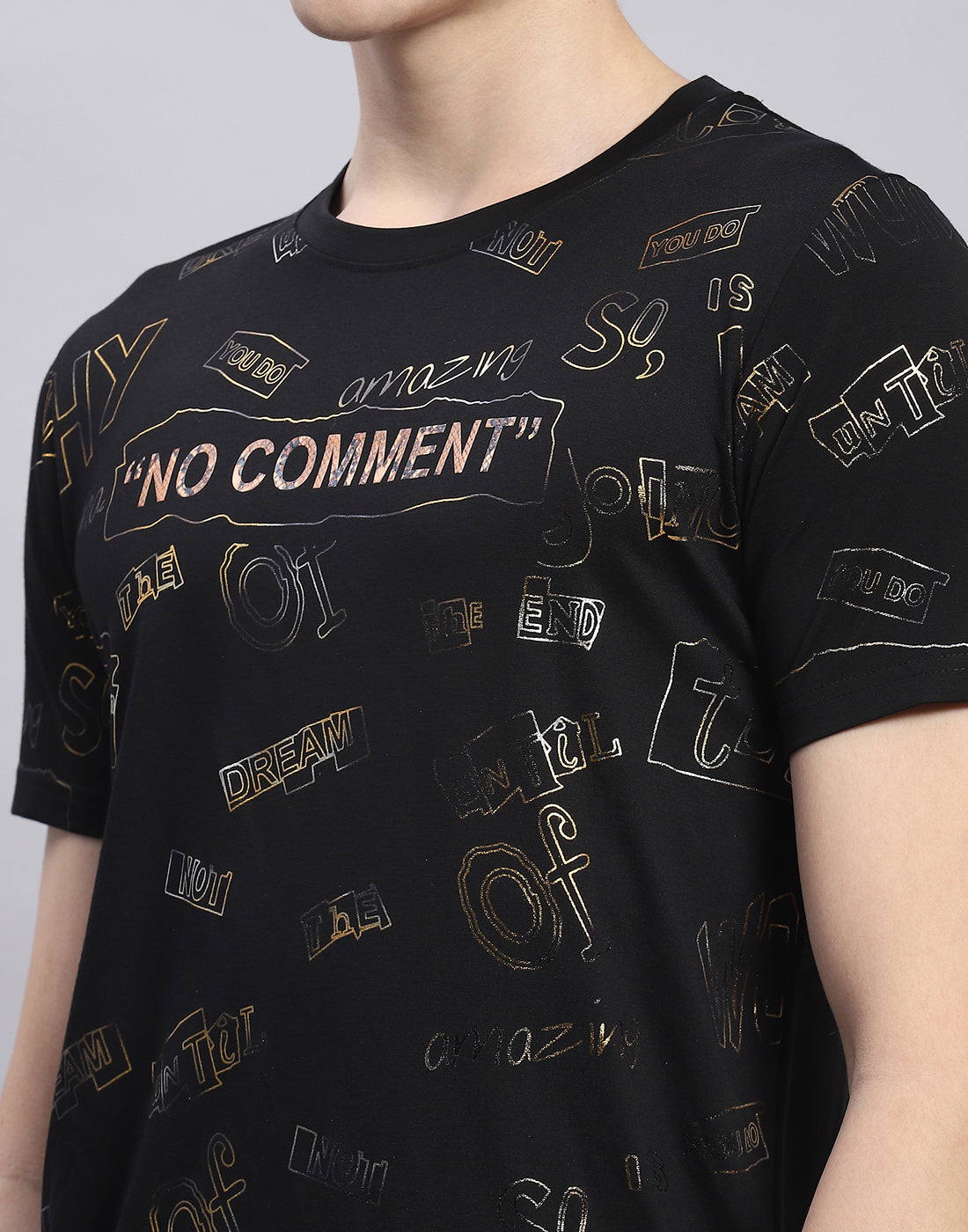 Men Black Printed Round Neck Half Sleeve T-Shirt