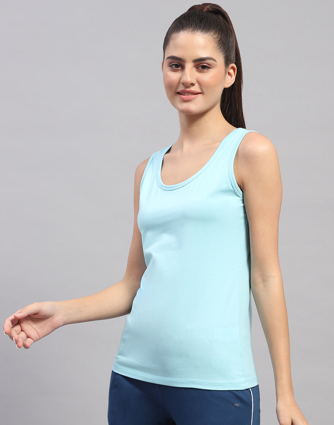 Women Blue Solid Round Neck Sleeveless Top