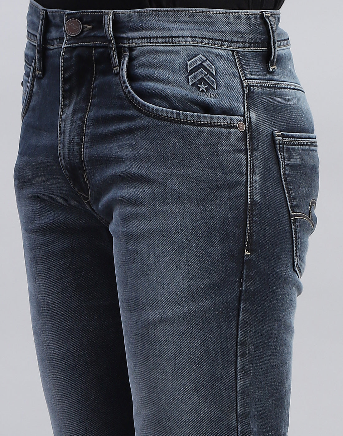 Men Blue Light Wash Narrow Fit Denim