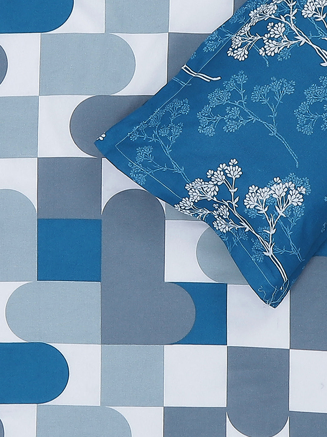 MOCA by Monte Carlo 104 GSM Cotton Double Bedsheet (2 Pcs Set)