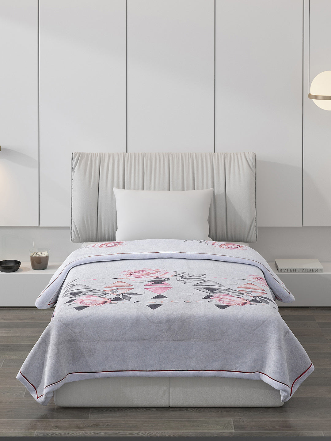 Printed 100% Polyester Single Bed Comforter for AC Room