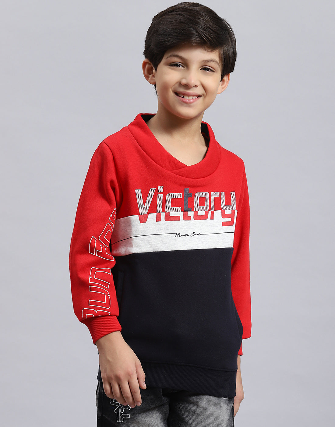 Boys Red Solid F Neck Full Sleeve Sweatshirt