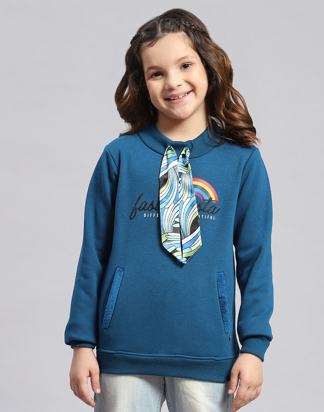 Girls Teal Blue Printed Round Neck Full Sleeve Sweatshirt