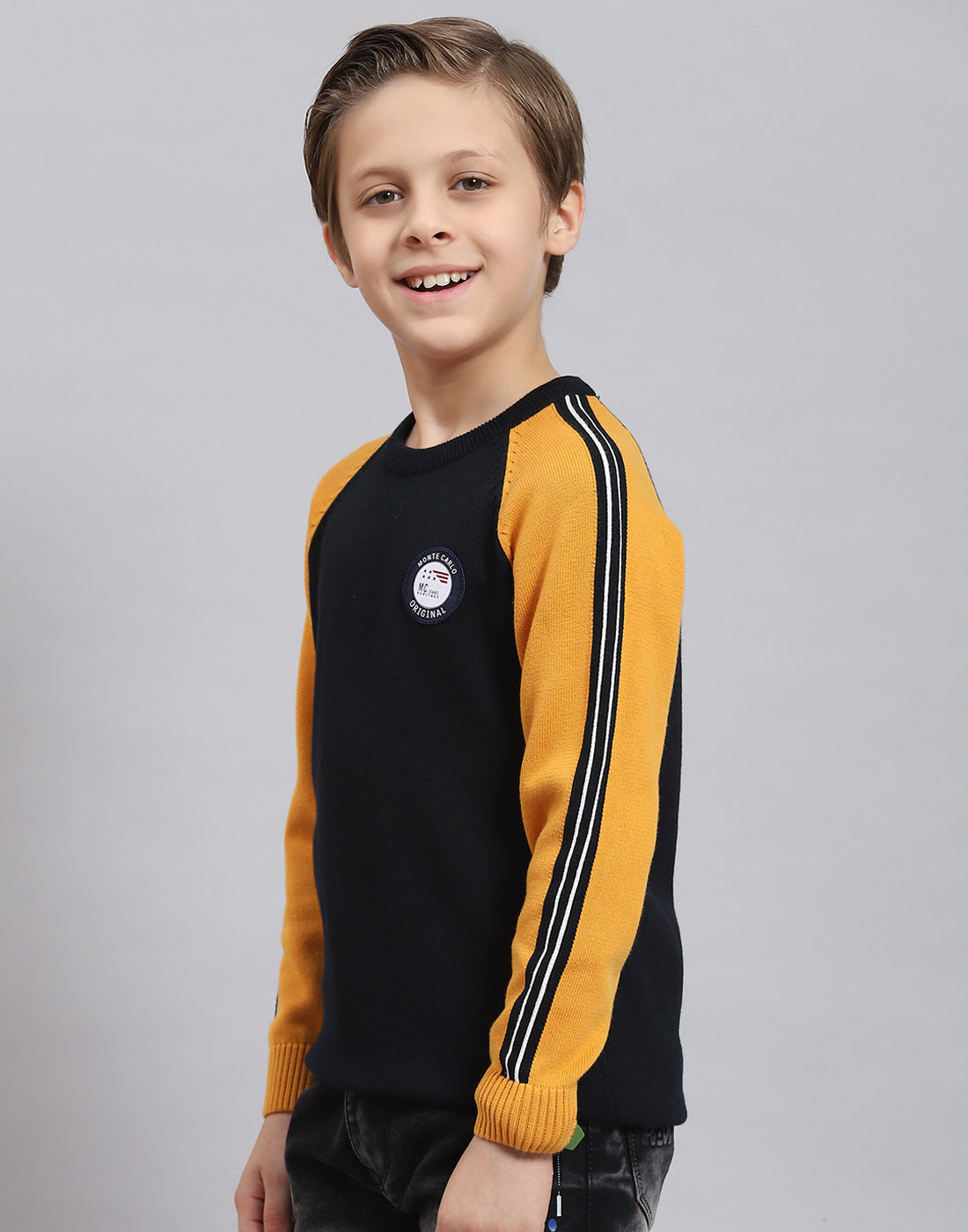 Boys Navy Blue Solid Round Neck Full Sleeve Sweater