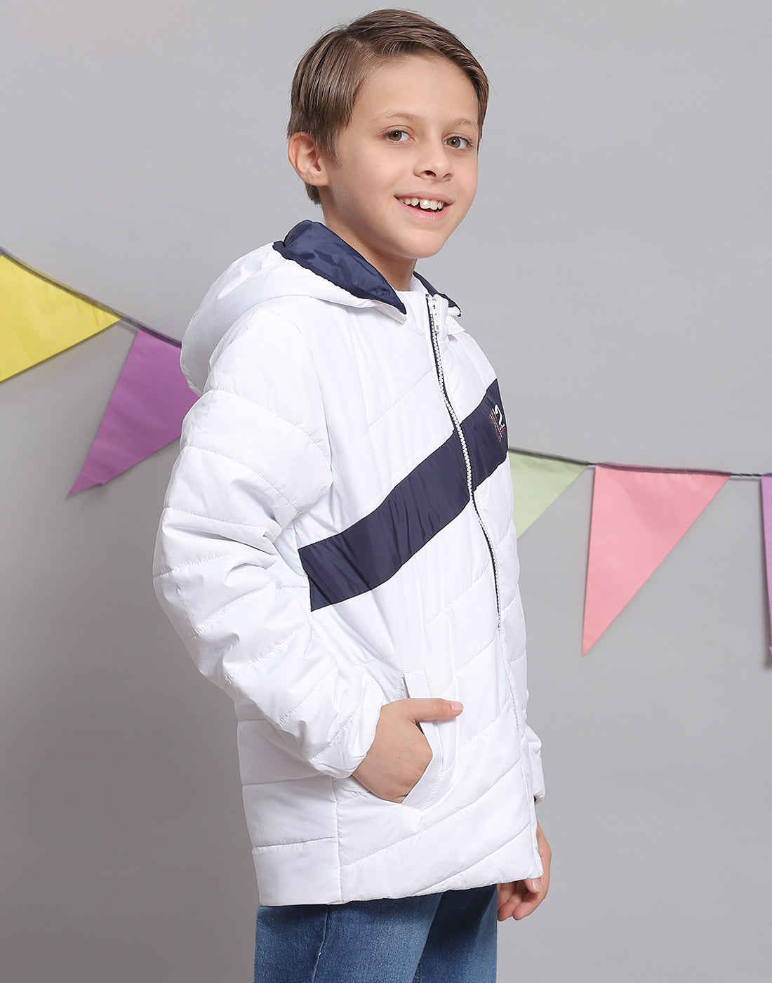 Boys White Solid Hooded Full Sleeve Boys Jacket