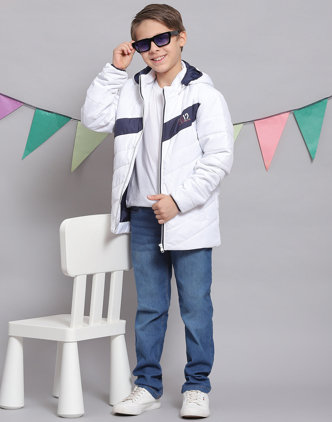 Boys White Solid Hooded Full Sleeve Boys Jacket