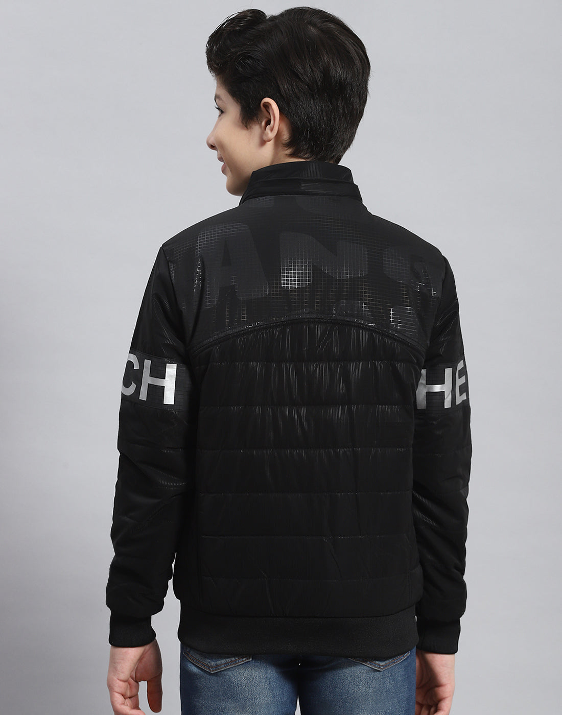 Boys Black Solid Hooded Full Sleeve Heating Jacket