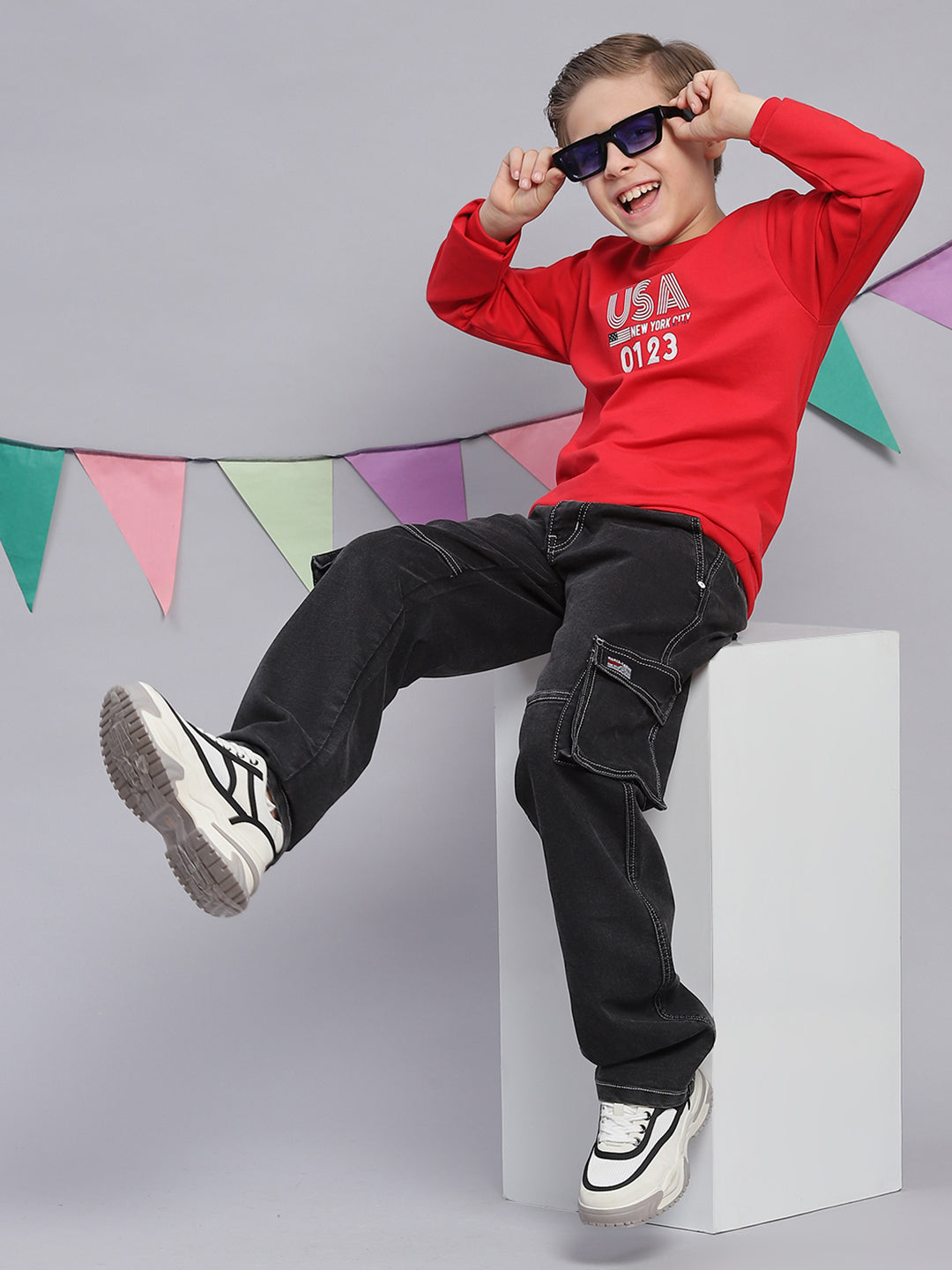 Boys Red Printed Round Neck Full Sleeve Sweatshirt