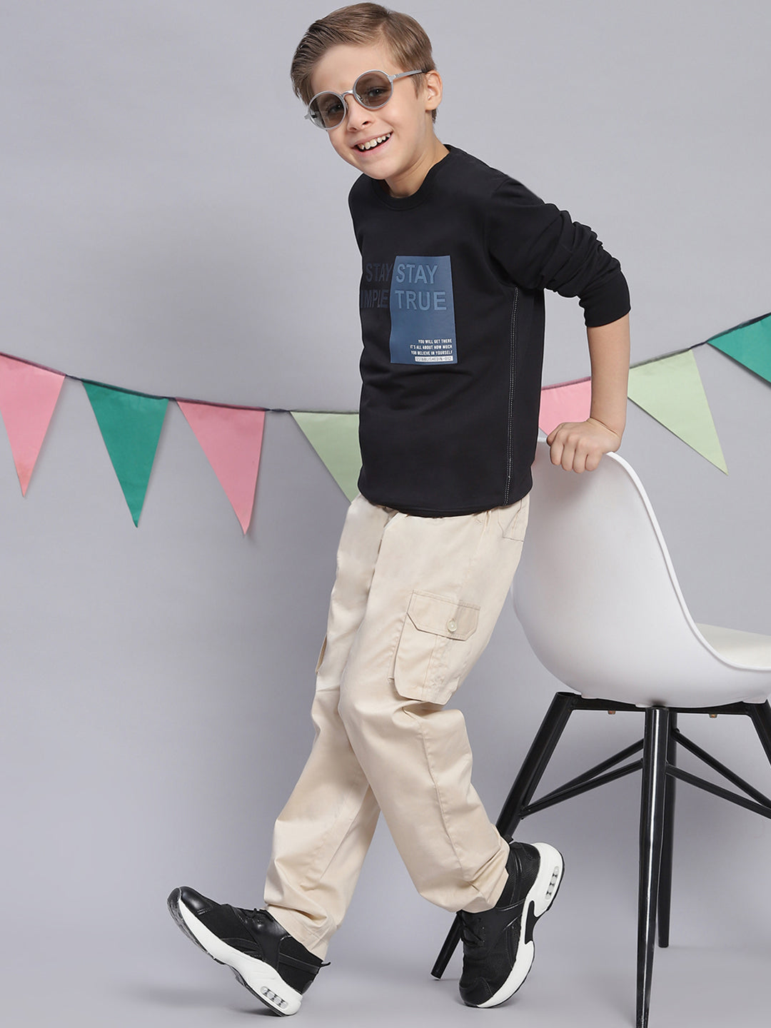 Boys Black Printed Round Neck Full Sleeve Sweatshirt