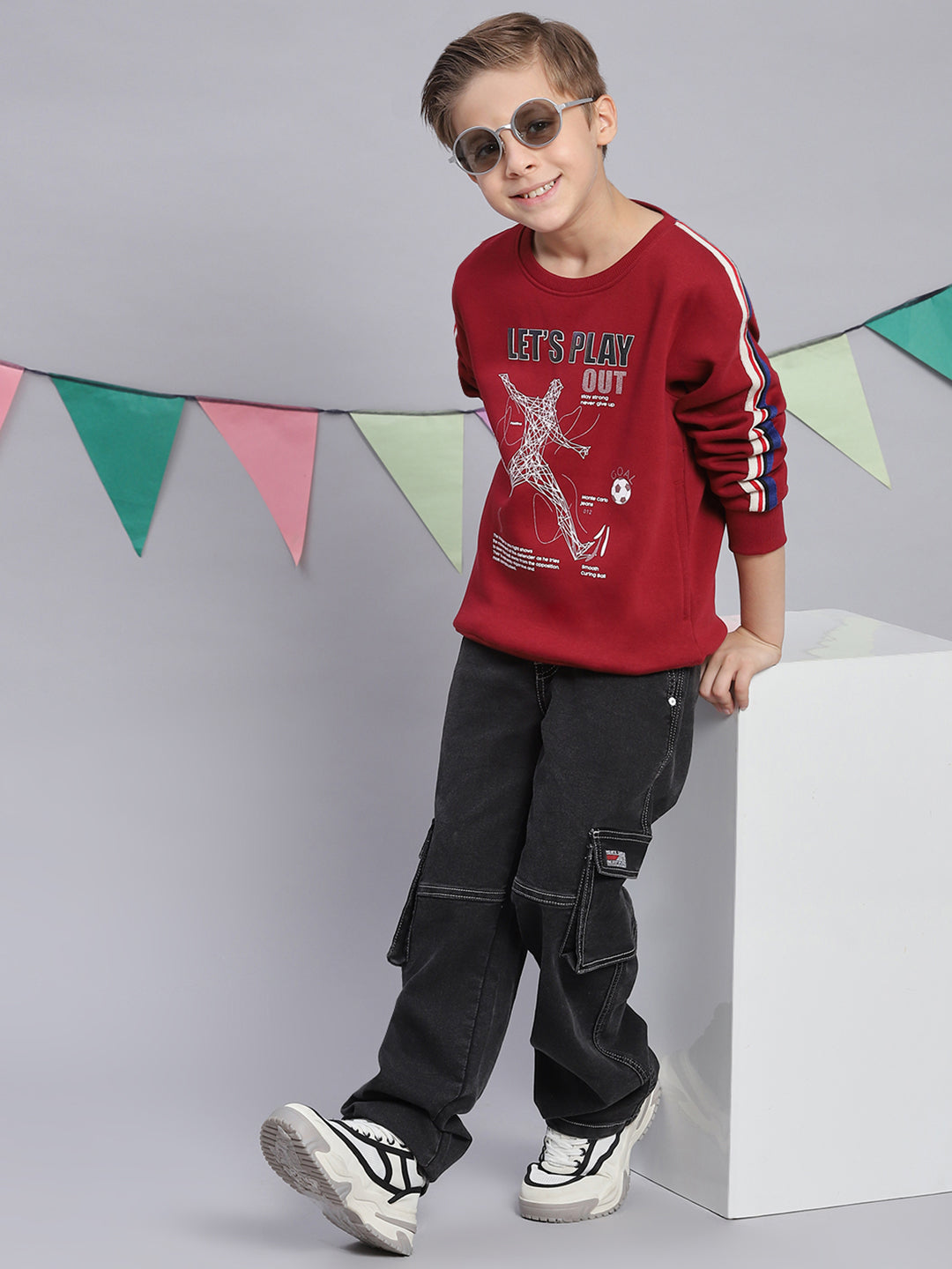 Boys Maroon Printed Round Neck Full Sleeve Sweatshirt
