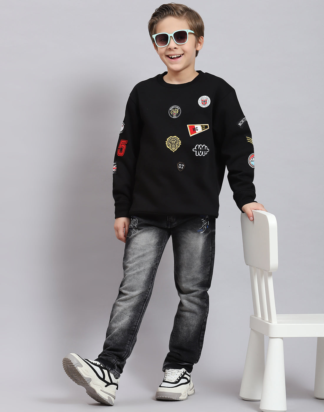Boys Black Printed Round Neck Full Sleeve Sweatshirt
