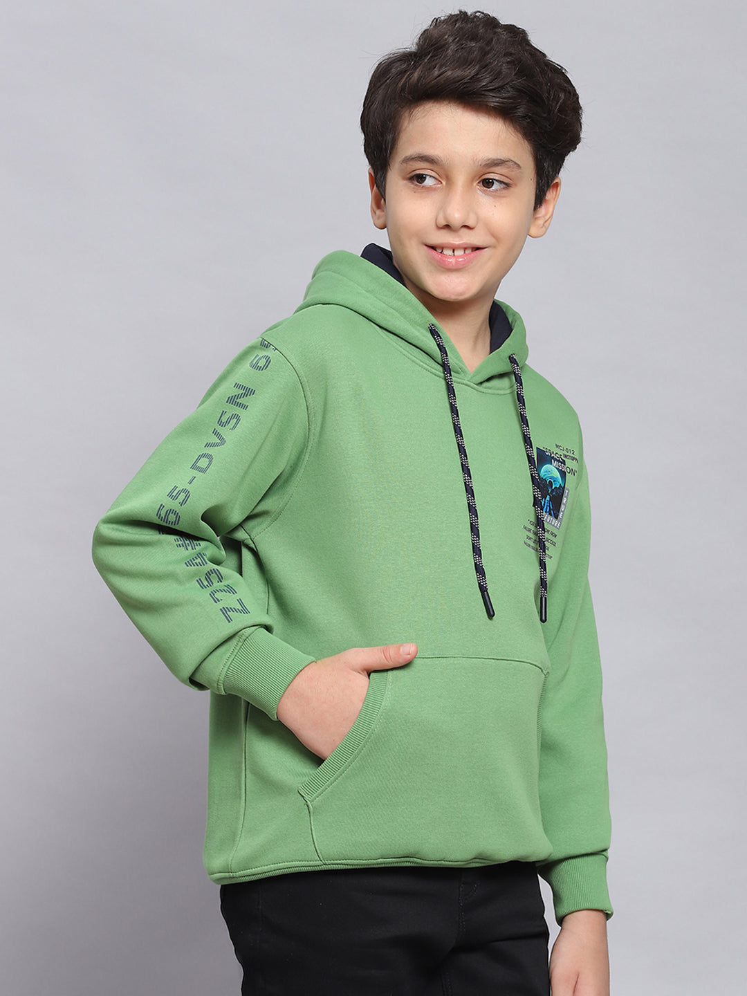 Boys Green Printed Hooded Full Sleeve Sweatshirt