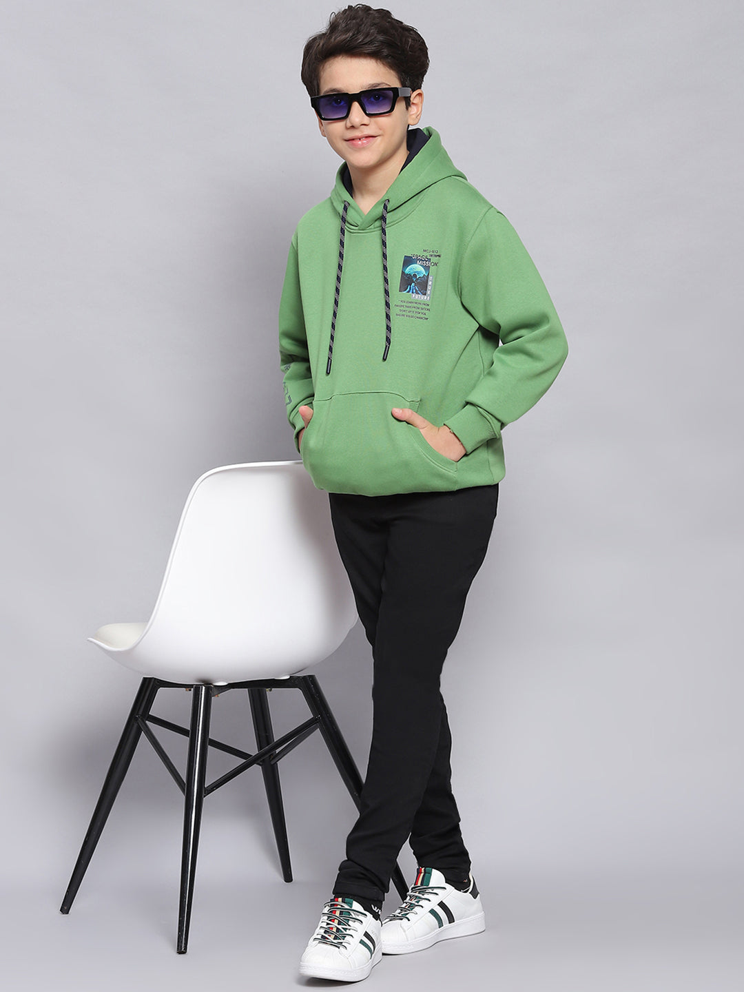 Boys Green Printed Hooded Full Sleeve Sweatshirt