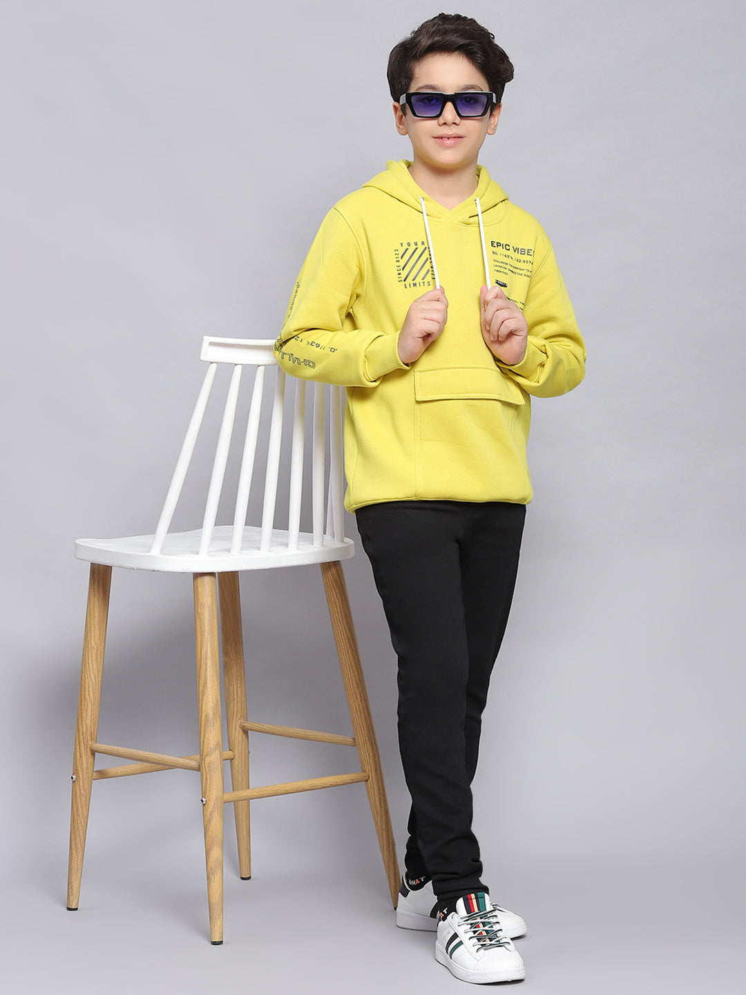 Boys Yellow Printed Hooded Full Sleeve Sweatshirt