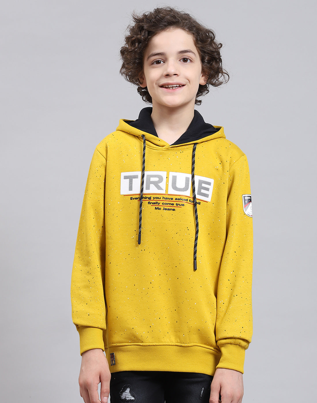 Boys Yellow Printed Round Neck Full Sleeve Sweatshirt