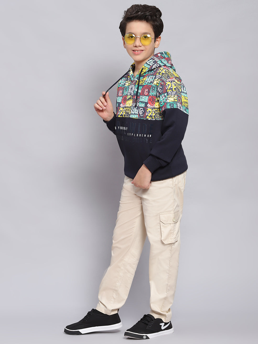 Boys Navy Blue Printed Hooded Full Sleeve Sweatshirt