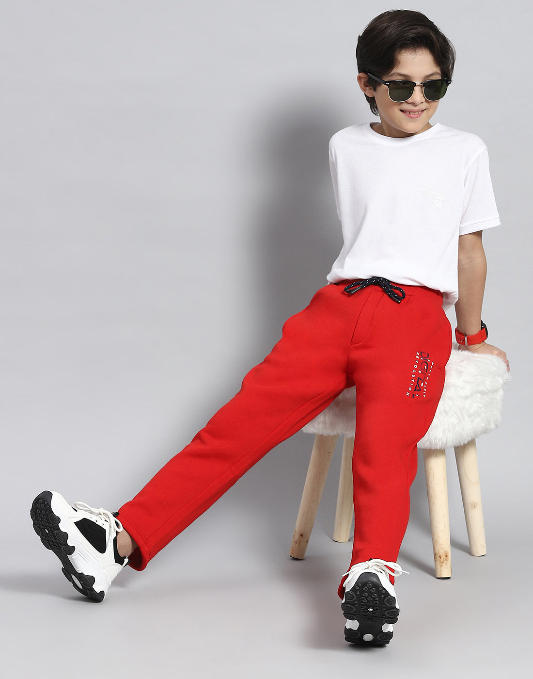 Boys Red Solid Regular Fit Lower