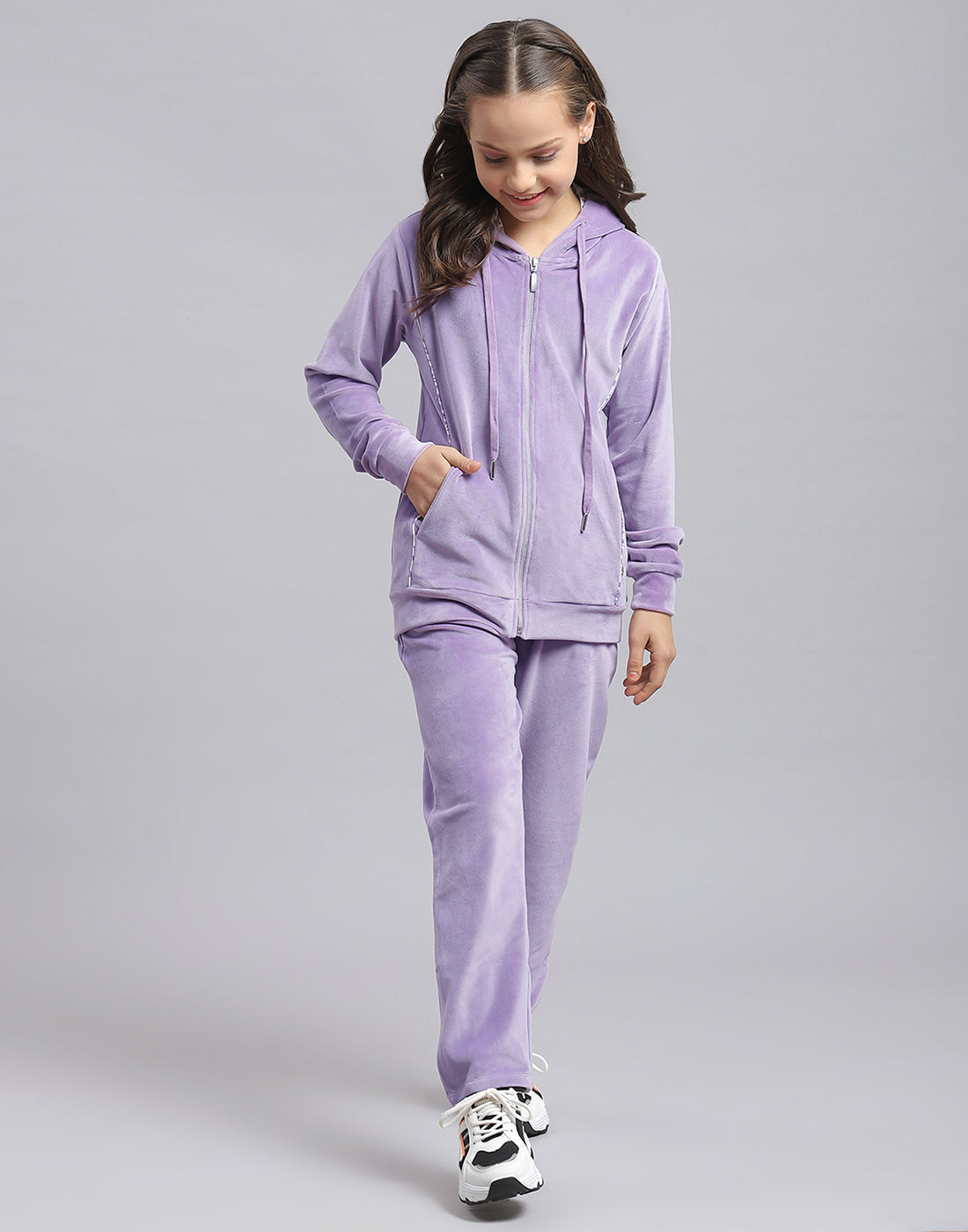 Girls Purple Solid Hooded Full Sleeve Tracksuit