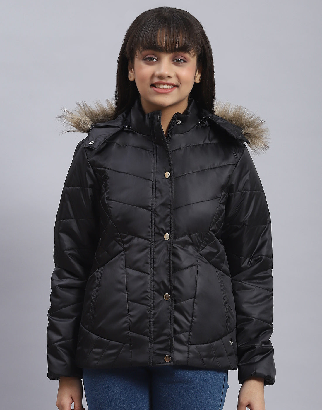 Girls Black Solid Hooded Full Sleeve Girls Jacket