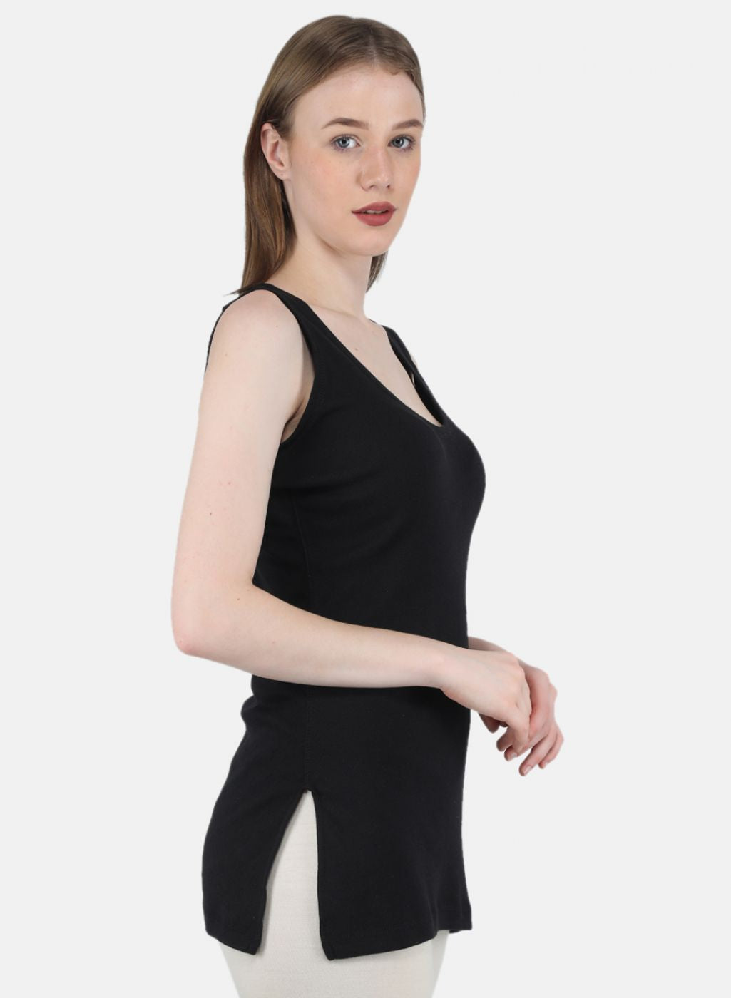 Women Black Solid Thermal Vest