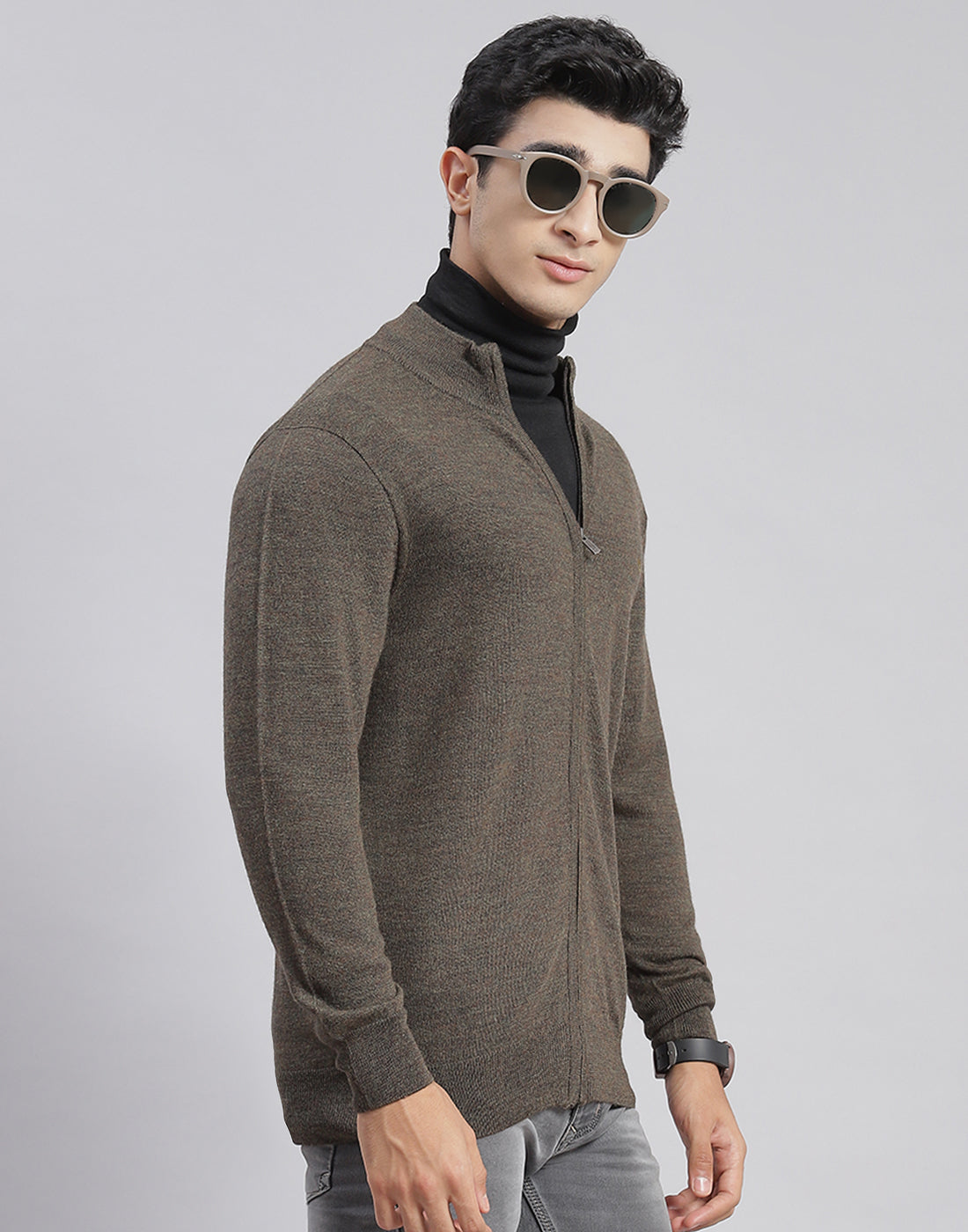 Men Olive Solid Stand Collar Full Sleeve Pullover