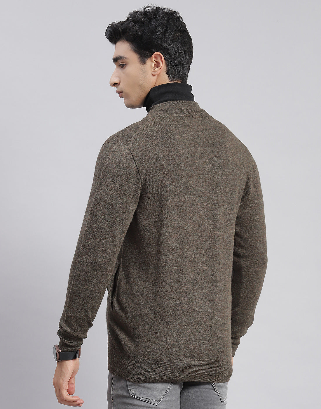 Men Olive Solid Stand Collar Full Sleeve Pullover