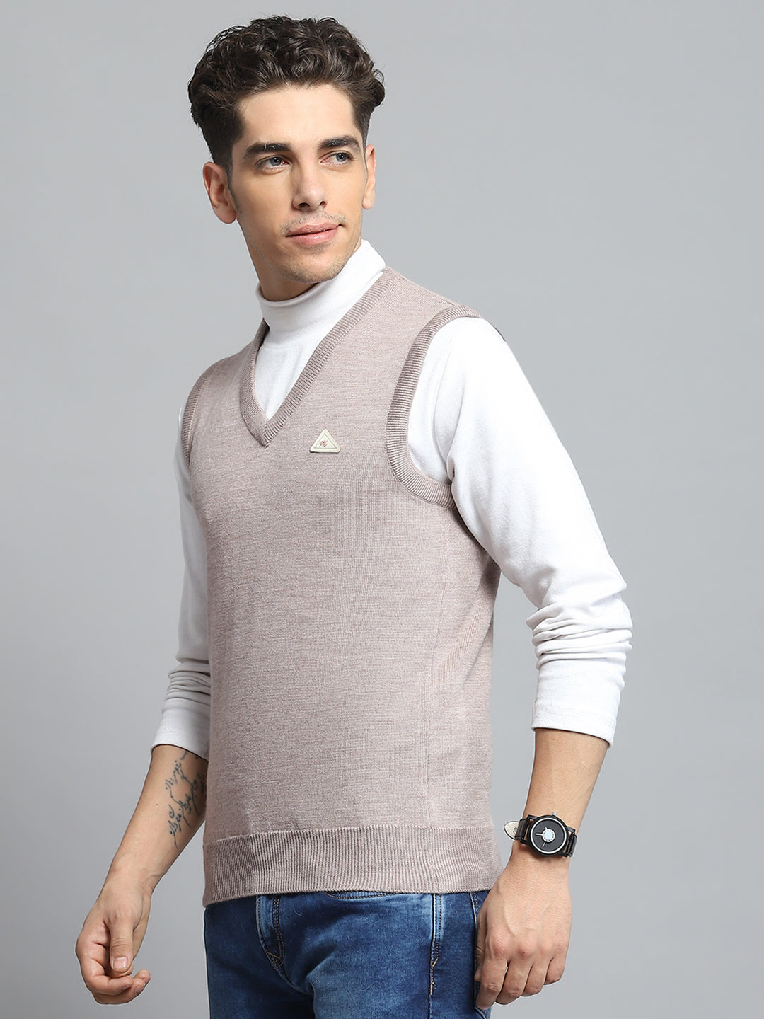 Men Beige Solid V Neck Sleeveless Sweater