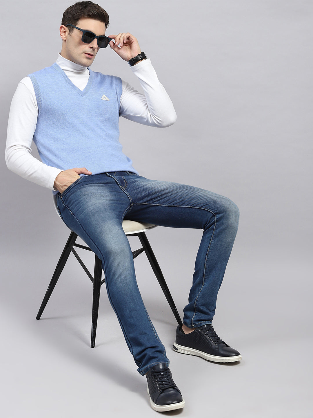 Men Sky Blue Solid V Neck Sleeveless Sweater