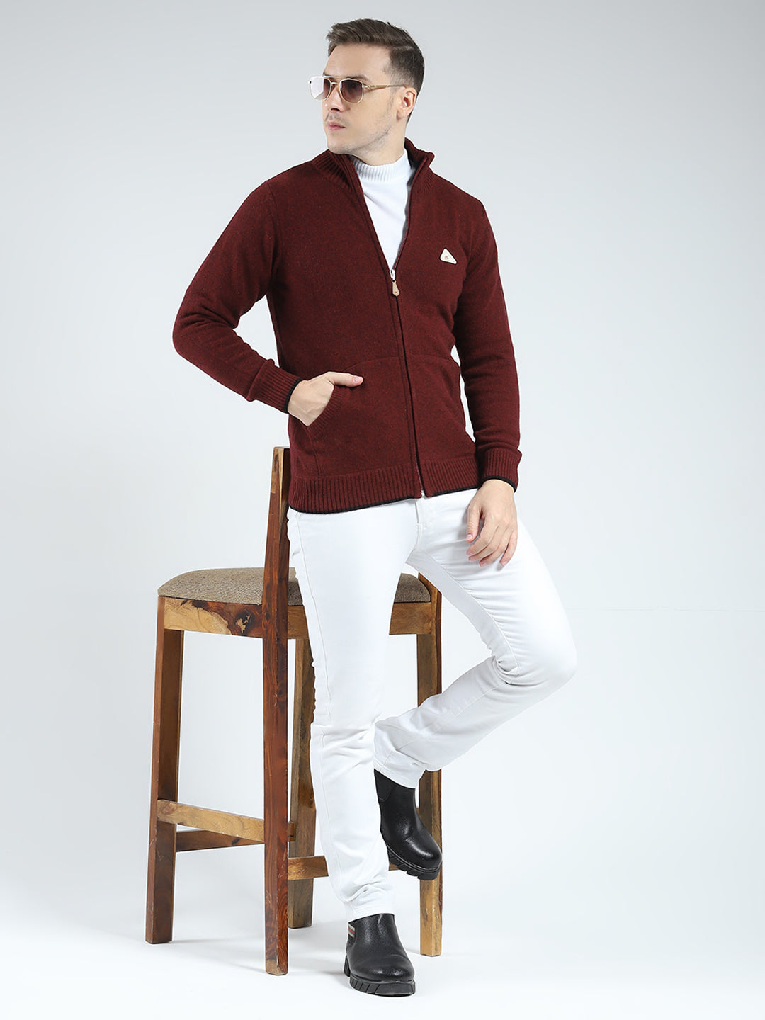 Men Maroon Solid Mock Neck Full Sleeve Pullover