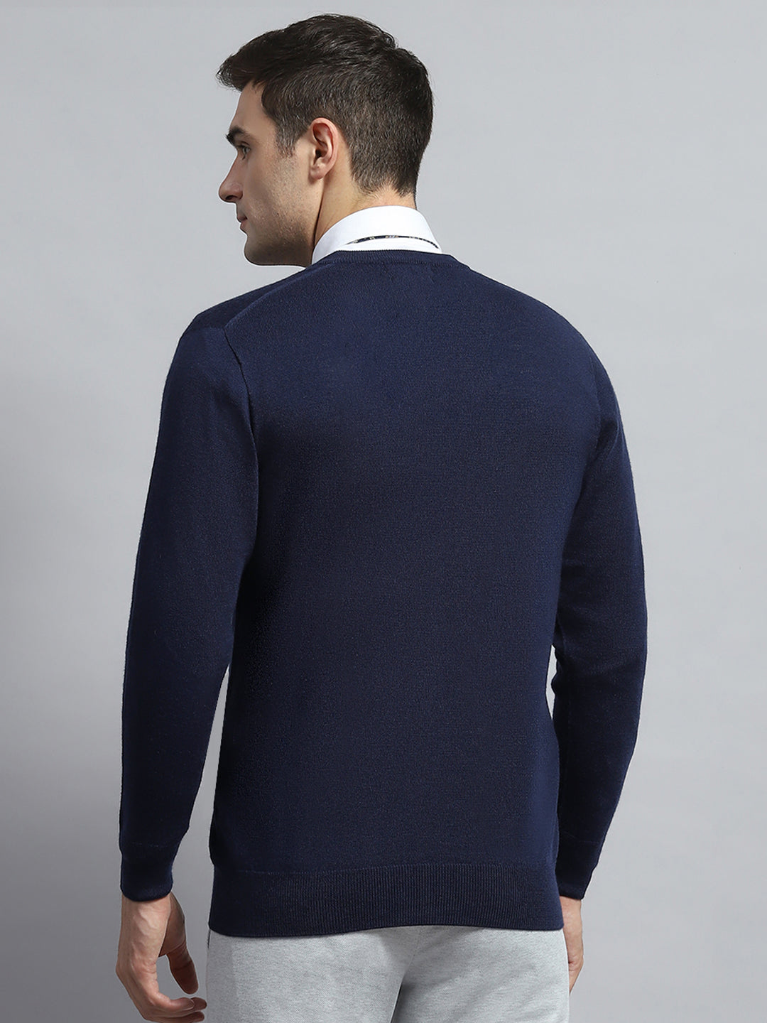 Luxuria Men Navy Blue Solid V Neck Full Sleeve Pullover