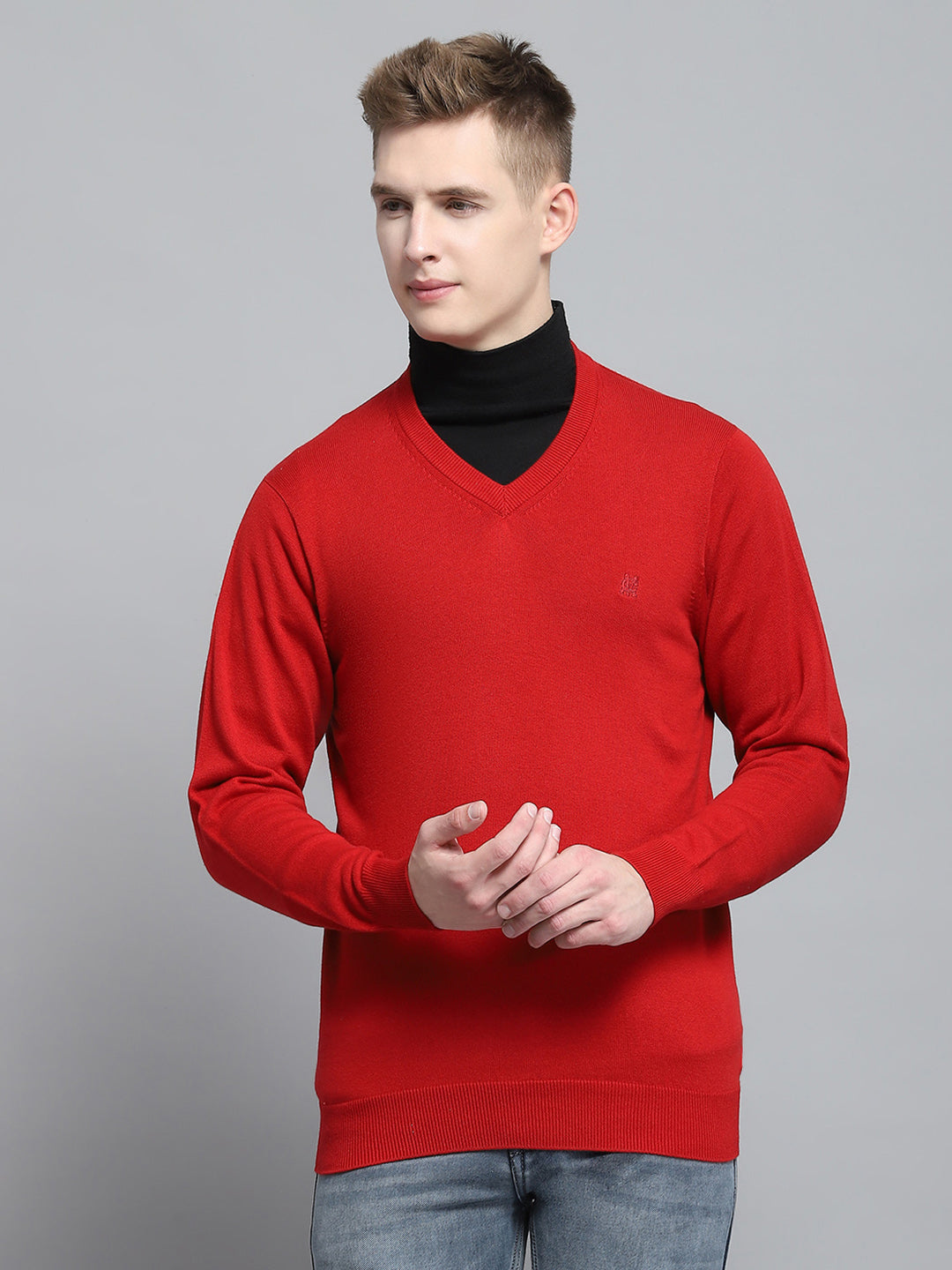 Men Red Solid V Neck Full Sleeve Pullover
