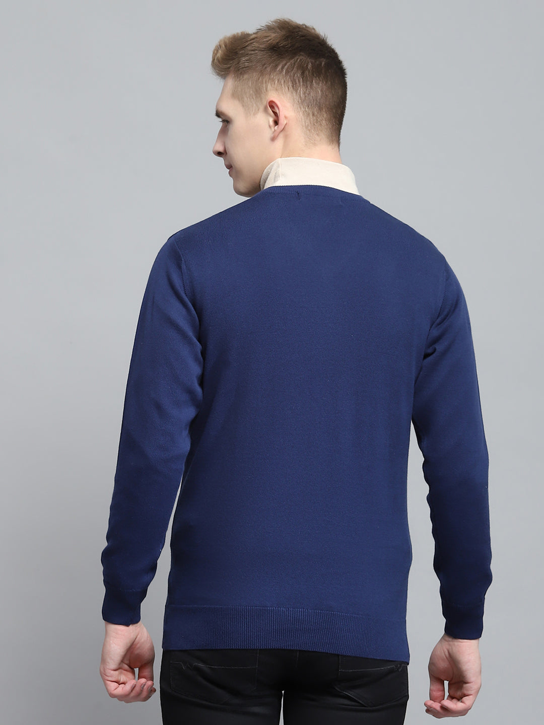 Men Blue Solid V Neck Full Sleeve Pullover