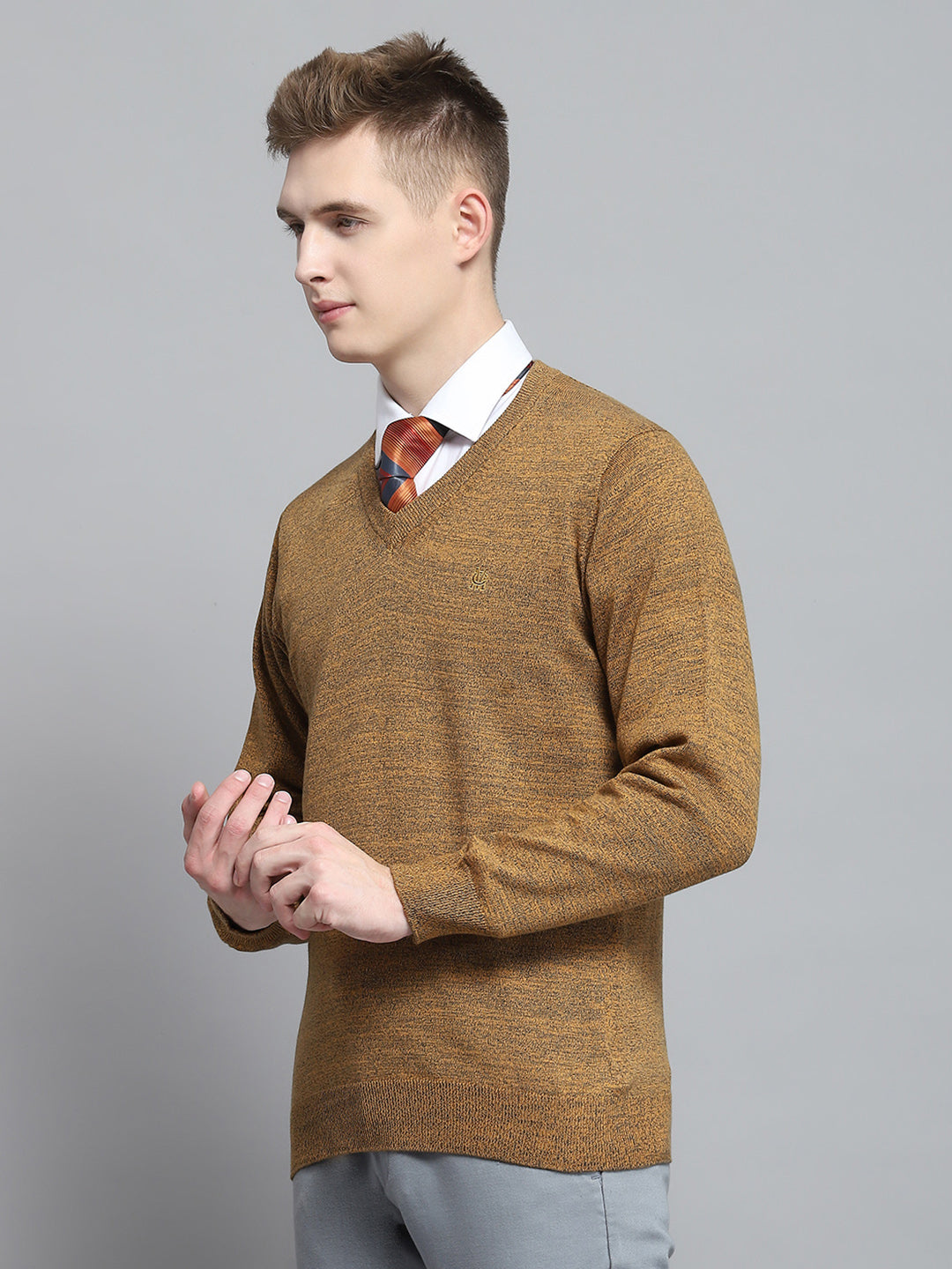 Men Yellow Solid V Neck Full Sleeve Pullover