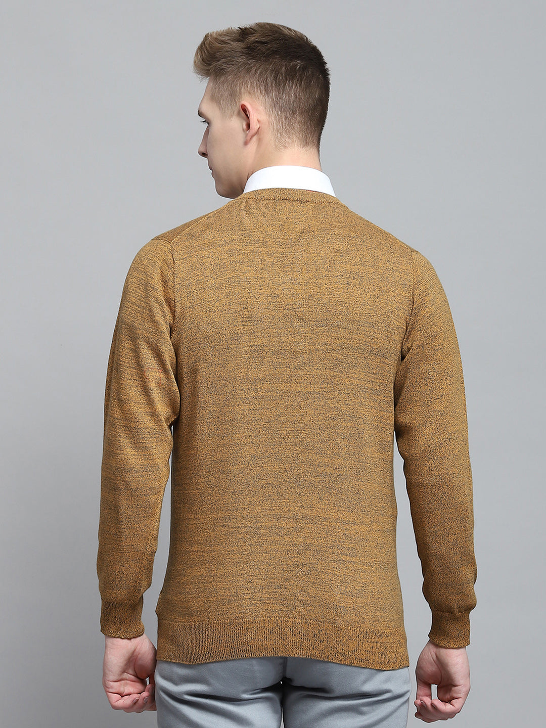 Men Yellow Solid V Neck Full Sleeve Pullover